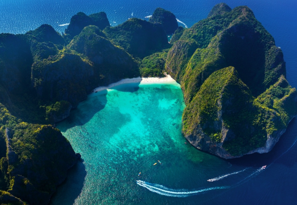 eksotisme-kepulauan-phi-phi-yang-memukau-wisatawan