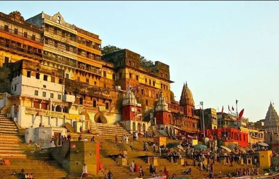 Wisata Varanasi: Kota Tertua dan Spiritualitas India