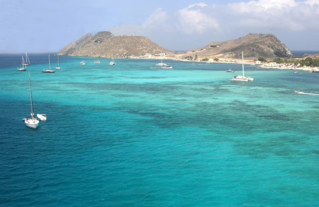 eksplorasi-los-roques-archipelago