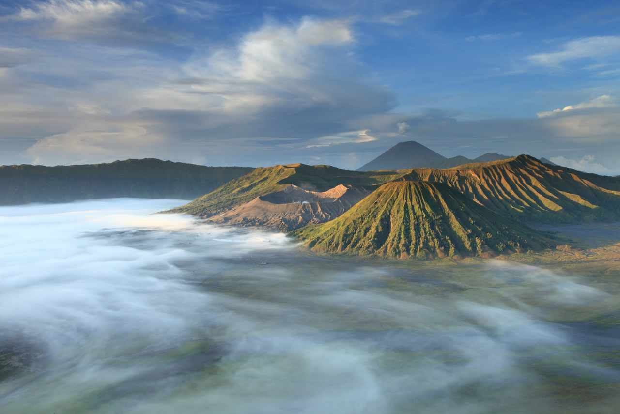 Wisata Gunung Bromo Review Eksplorasi Negeri di Atas Awan