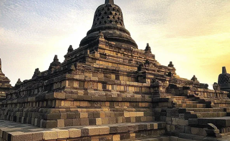 Candi Borobudur Magelang Keajaiban Arsitektur Buddha Dunia
